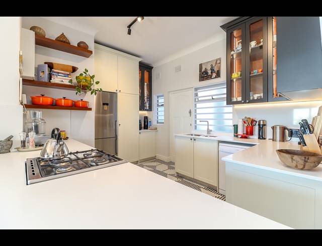 2 BEDROOM APARTMENT TO LET IN GREEN POINT